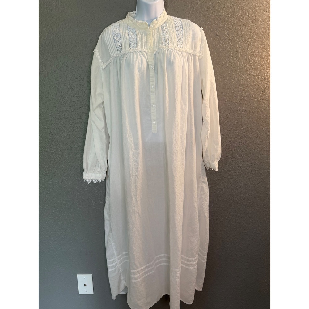 Eileen West White Cotton Lace Long Nightgown SZ L Lace Victorian Cottagecore
